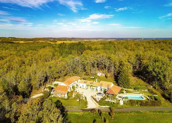 Domaine La Chenaie 펜션 Sorges-et-Ligueux-en-Perigord